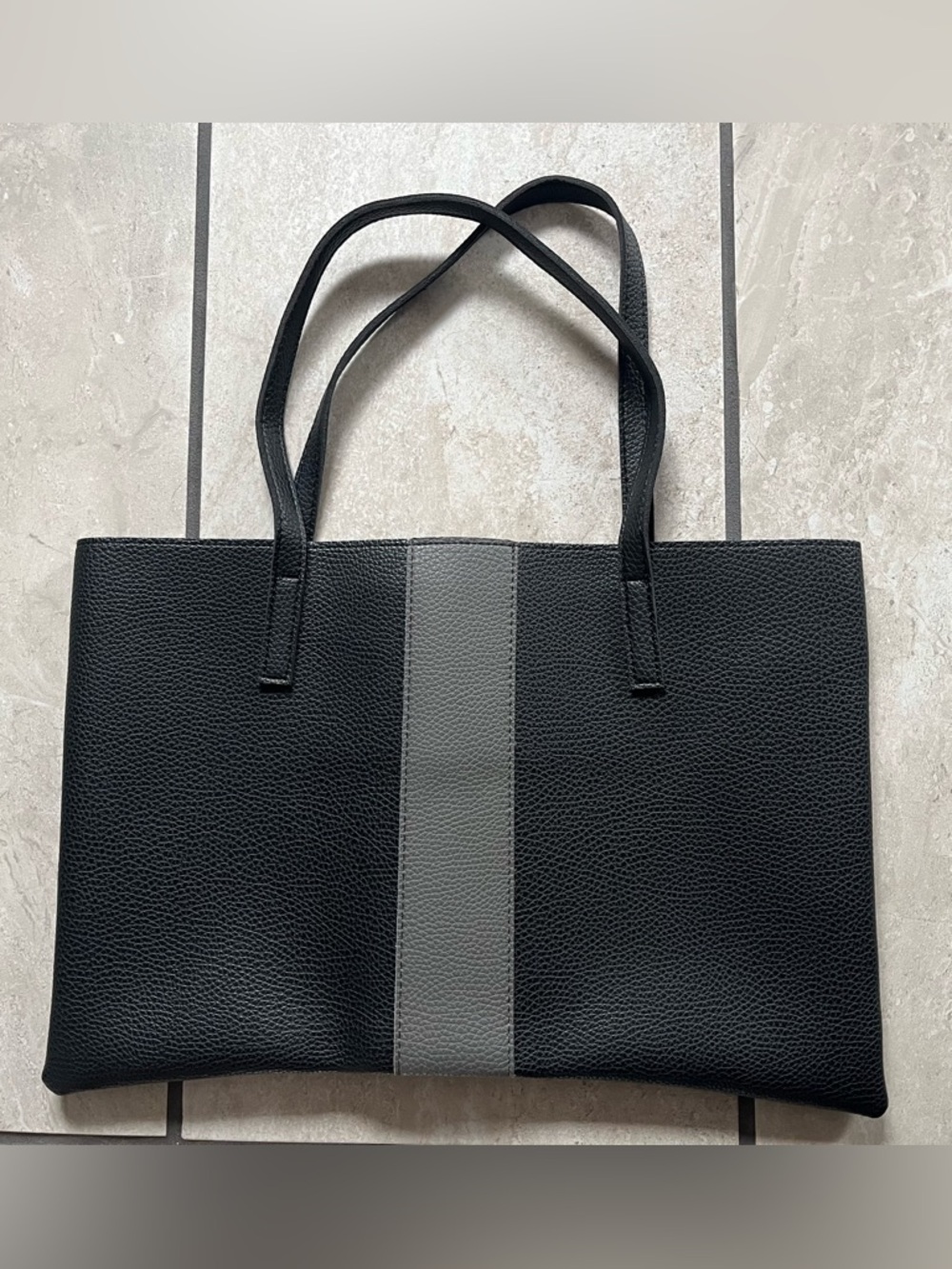 Women’s Vince Camuto Luck Tote in Black with Grey Center Stripe